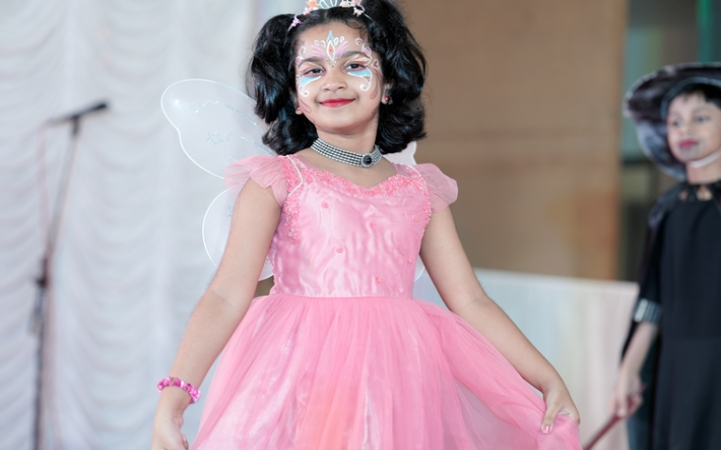 Students enjoying a meal